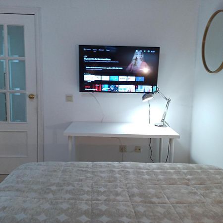En Patio Sevillano Alameda-Isla Magica Экстерьер фото