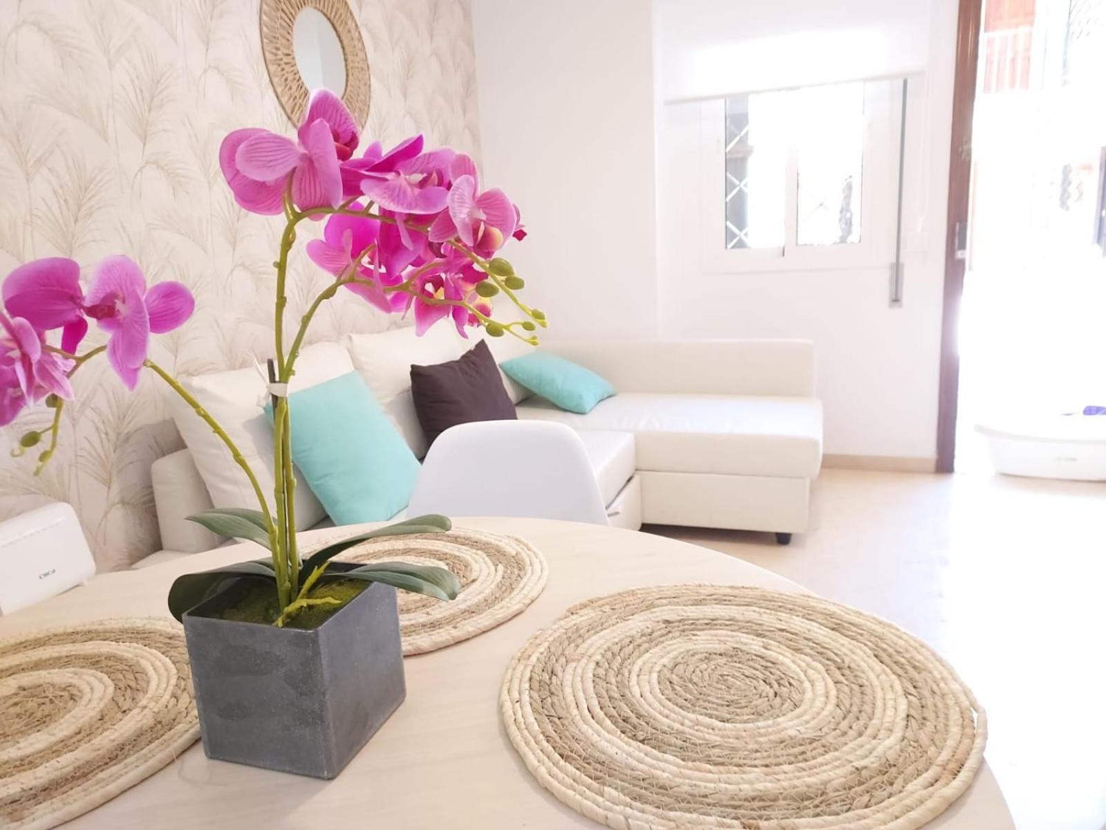 En Patio Sevillano Alameda-Isla Magica Экстерьер фото